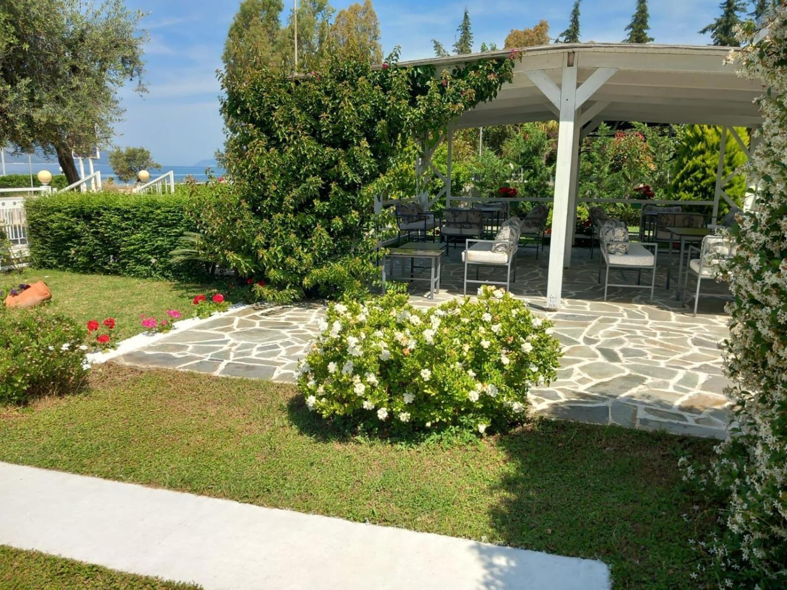 Nili Hotel Vlorë Buitenkant foto